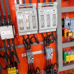 Por que a Qualidade na Montagem de Painéis Elétricos Faz Toda a Diferença?